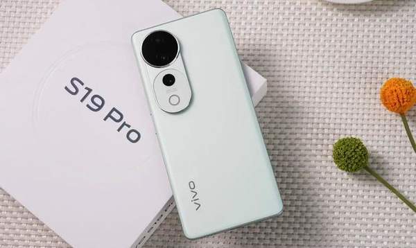 vivo S19 Pro与一加Ace 3 Pro选购建议-配置比较